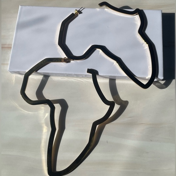 18k Gold Plated Africa Earrings - Picture 4 of 6